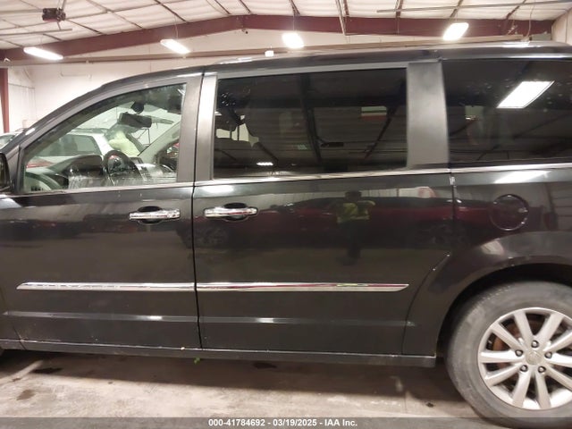 2C4RC1CGXER412985 Chrysler Town & Country Touring-l 30th Anniversary