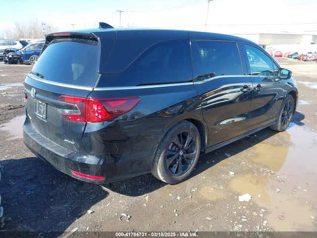 5FNRL6H75RB070899 Honda Odyssey Sport