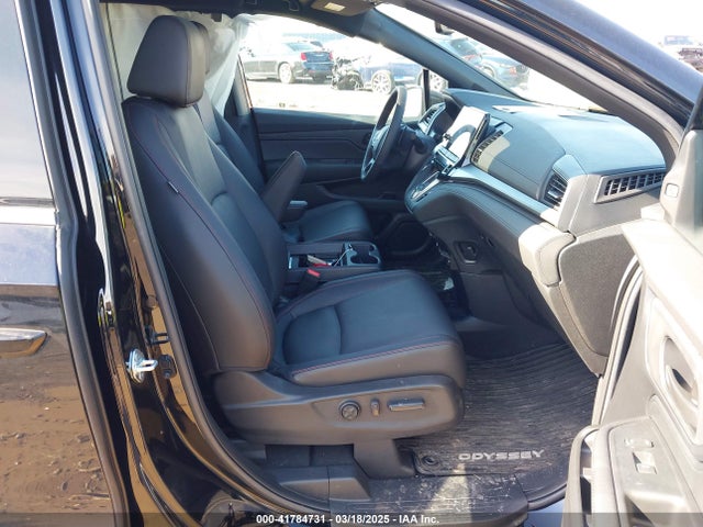 5FNRL6H75RB070899 Honda Odyssey Sport