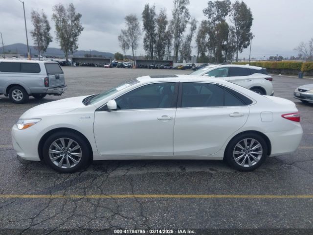 4T1BD1FK9HU218627 Toyota Camry Hybrid Xle