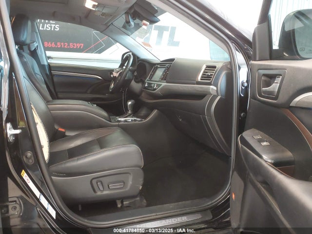 5TDDZRFH7KS999886 Toyota Highlander Limited