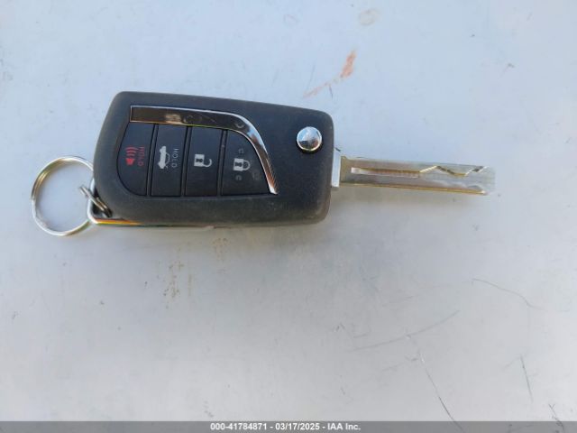 5YFEPMAE9NP271963 Toyota COROLLA LE