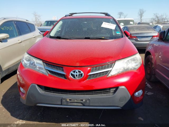 JTMRFREV3FD150071 Toyota Rav4 Xle
