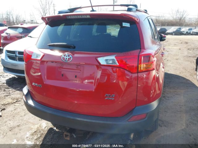 JTMRFREV3FD150071 Toyota Rav4 Xle