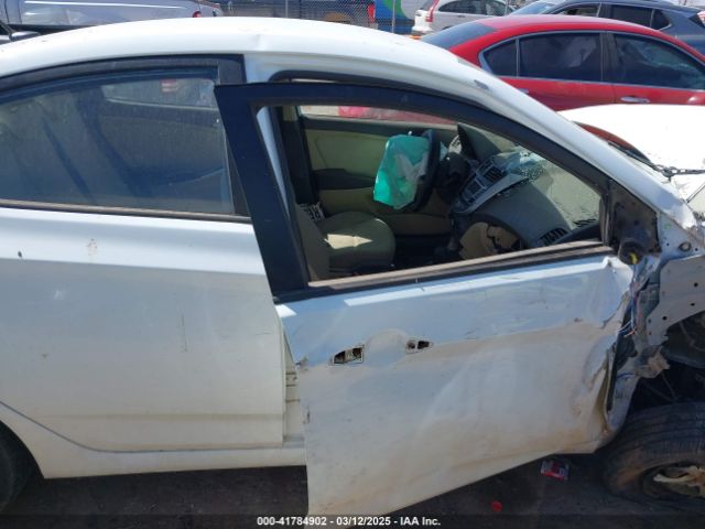 KMHCT4AE7EU657220 Hyundai ACCENT GLS