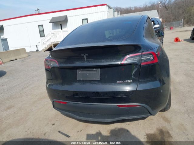 7SAYGDEF5PF795483 Tesla Model Y Performance Dual Motor All-wheel Drive