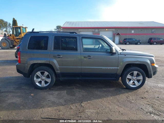 2012 Jeep Patriot Latitude მანქანა იყიდება აუქციონზე, vin: 1C4NJRFB6CD541860, აუქციონის ნომერი: 41784940