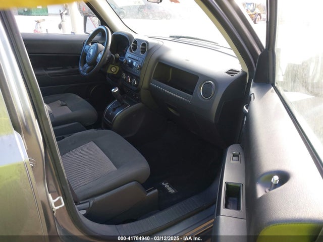 2012 Jeep Patriot Latitude მანქანა იყიდება აუქციონზე, vin: 1C4NJRFB6CD541860, აუქციონის ნომერი: 41784940