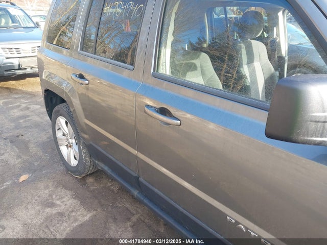 2012 Jeep Patriot Latitude მანქანა იყიდება აუქციონზე, vin: 1C4NJRFB6CD541860, აუქციონის ნომერი: 41784940
