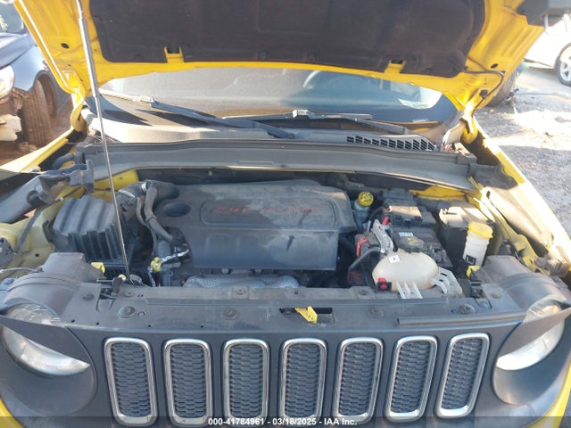 ZACCJAAT0FPB53341 Jeep Renegade Sport