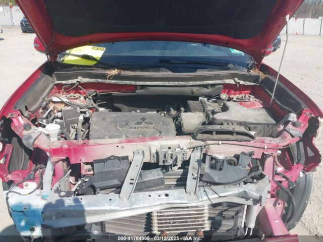 JA4AZ3A3XKZ027266 Mitsubishi Outlander Sel