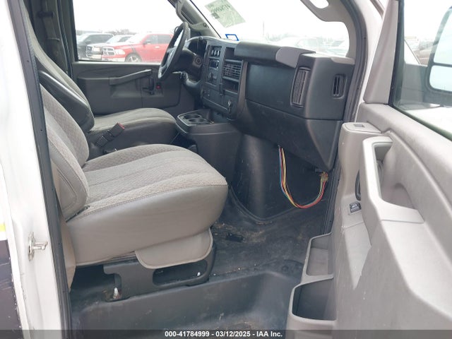 1GCWGBFFXH1139037 Chevrolet Express 2500 Work Van