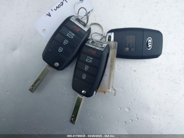 5XXGT4L3XJG215632 KIA Optima Lx