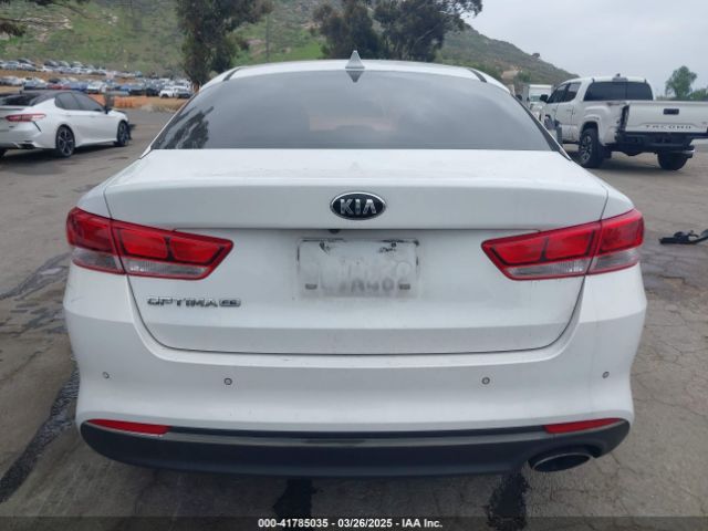 5XXGT4L3XJG215632 KIA Optima Lx