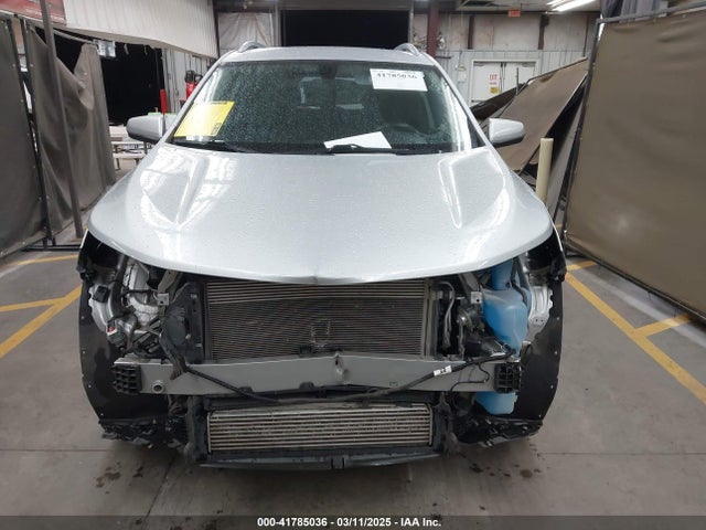 3GNAXKEX4JL337610 Chevrolet EQUINOX LT