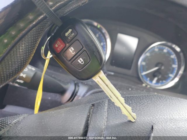 2T1BURHE4HC831388 Toyota COROLLA LE