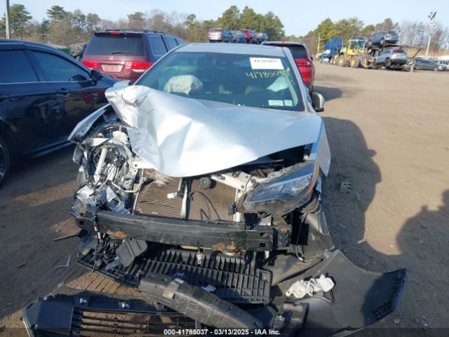 2T1BURHE4HC831388 Toyota COROLLA LE