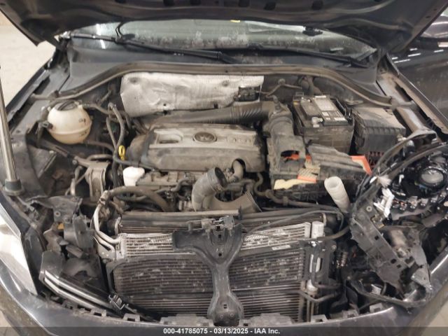 WVGAV7AX4GW552677 Volkswagen TIGUAN SE