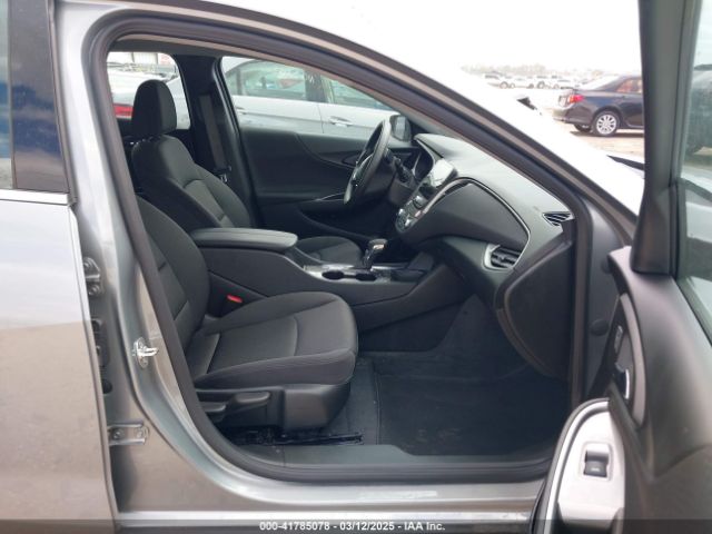 1G1ZD5ST3SF144683 Chevrolet Malibu Fwd 1lt