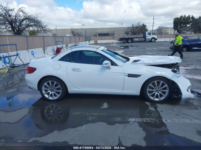 WDDPK3JA1KF163070 Mercedes-Benz Slc 300