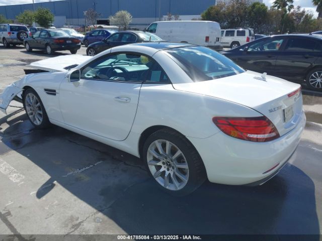 WDDPK3JA1KF163070 Mercedes-Benz Slc 300
