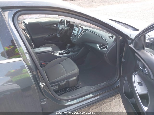 1G1ZD5STXJF222116 Chevrolet MALIBU LT