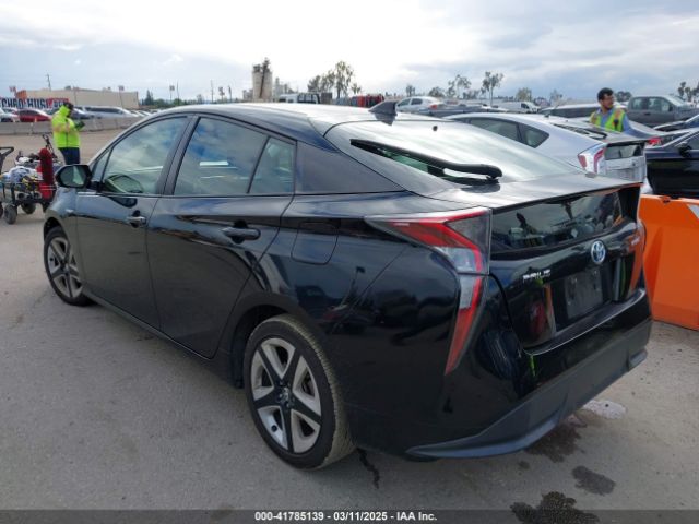 JTDKARFU7G3518989 Toyota Prius Three Touring