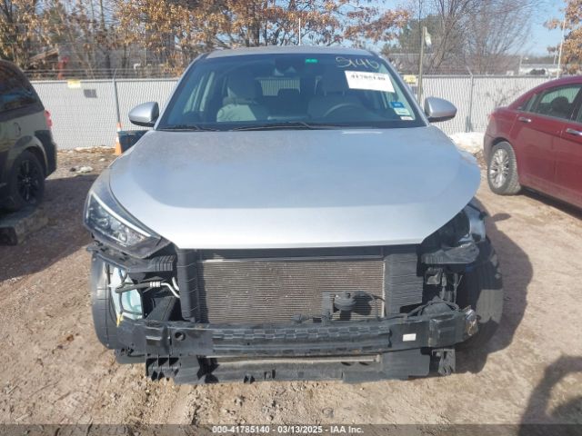 KM8J23A49KU949216 Hyundai TUCSON SE