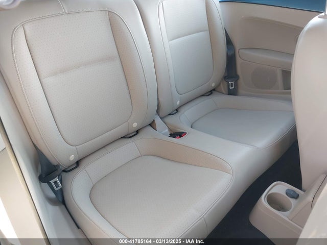 Volkswagen Beetle 2.0t Se 2019 3VWJD7AT9KM719674 Image 8