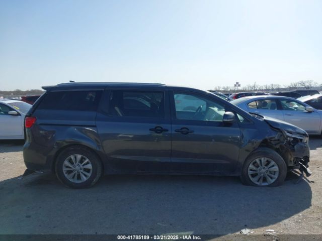 KNDMB5C1XF6040640 KIA SEDONA LX
