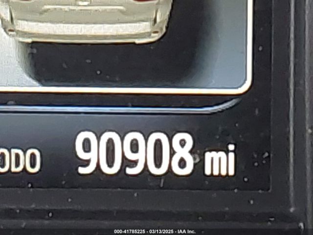 5TDXZ3DCXHS770659 Toyota Sienna Se 8 Passenger