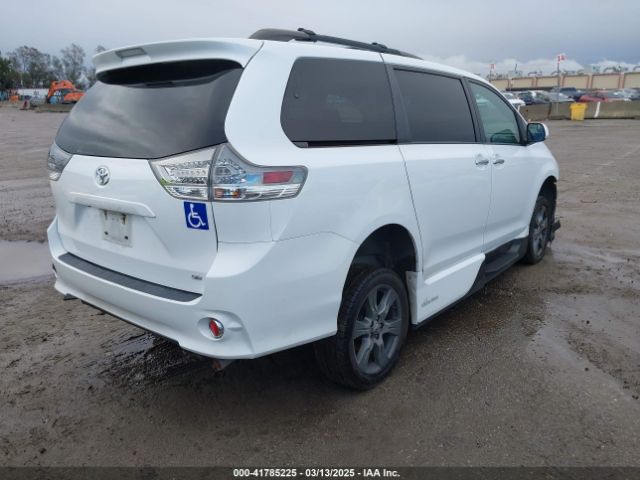 5TDXZ3DCXHS770659 Toyota Sienna Se 8 Passenger