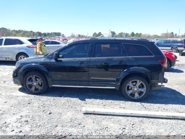 3C4PDCGG8HT625798 Dodge Journey Crossroad Plus