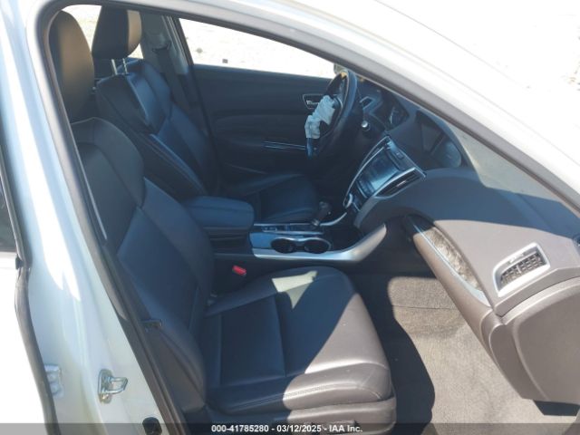 19UUB1F32JA000355 Acura TLX
