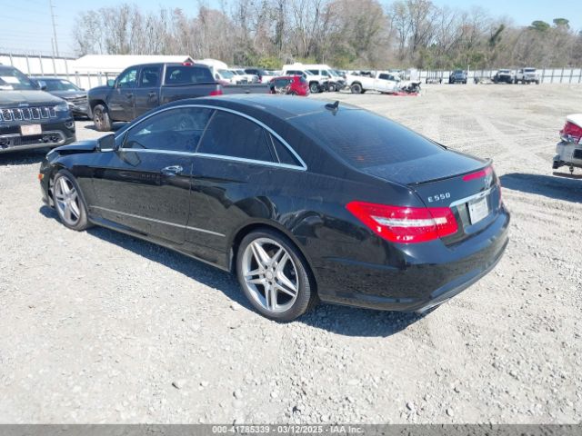 2011 MERCEDES-BENZ E 550 WDDKJ7CB7BF076428 Photo 2
