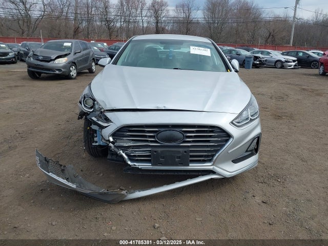 5NPE24AF1JH711124 Hyundai SONATA SE