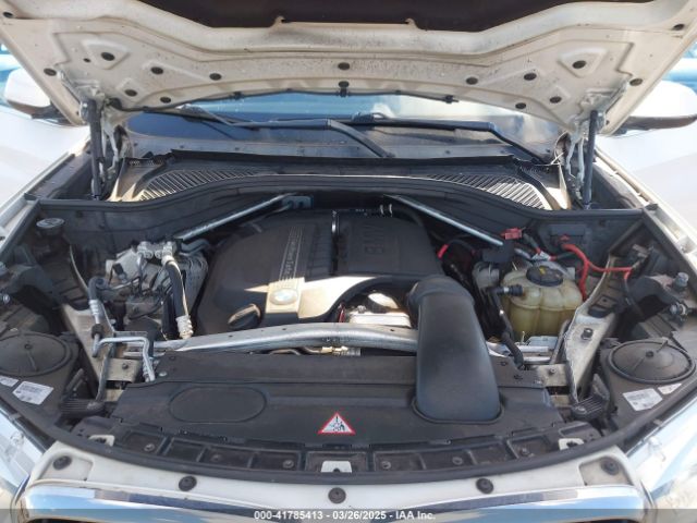 2016 BMW X5 5UXKR0C53G0P25915 Photo 9