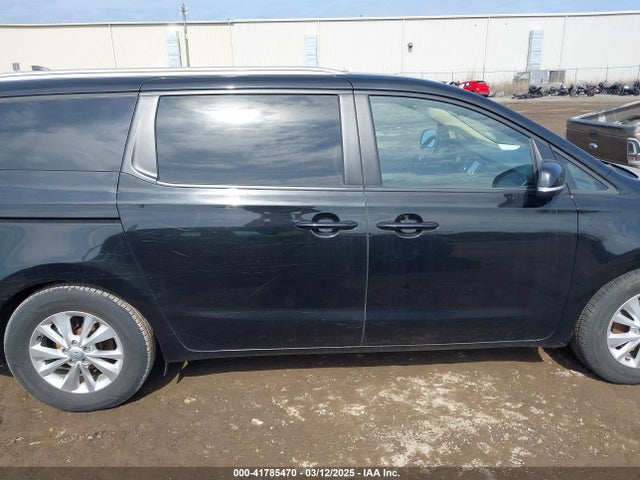 KIA SEDONA LX 2017 KNDMB5C1XH6328399 Image 13
