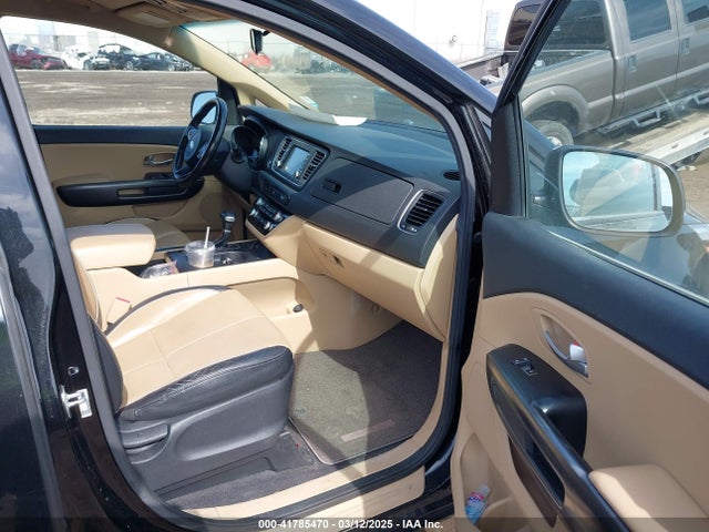 KIA SEDONA LX 2017 KNDMB5C1XH6328399 Image 5
