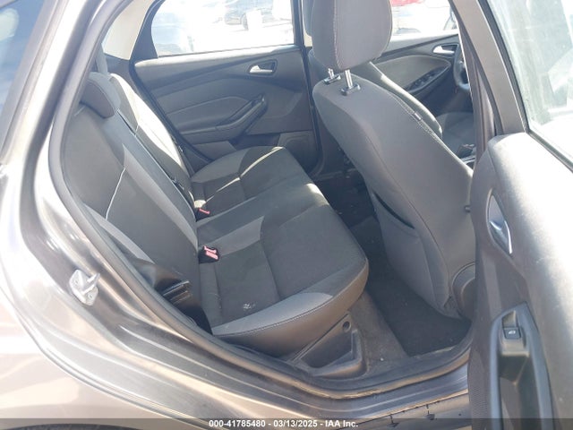 1FADP3F20EL116060 Ford FOCUS SE