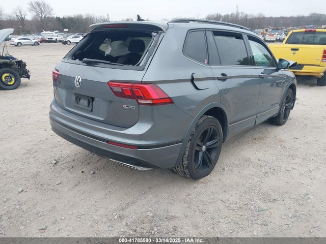 3VV2B7AX0KM186146 Volkswagen Tiguan
