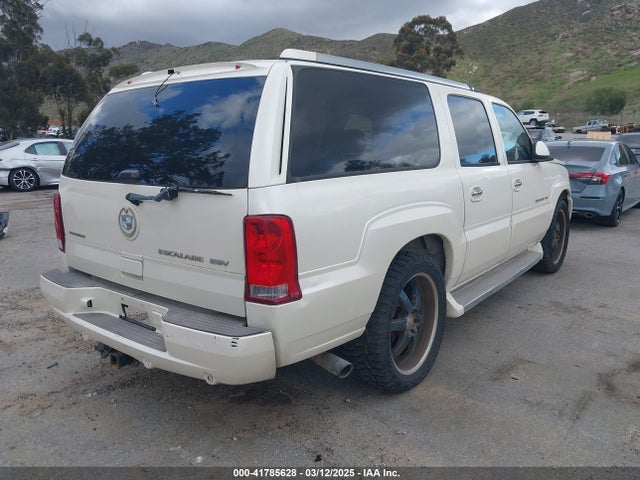 2005 CADILLAC ESCALADE ESV 3GYFK66N65G128914 Photo 3