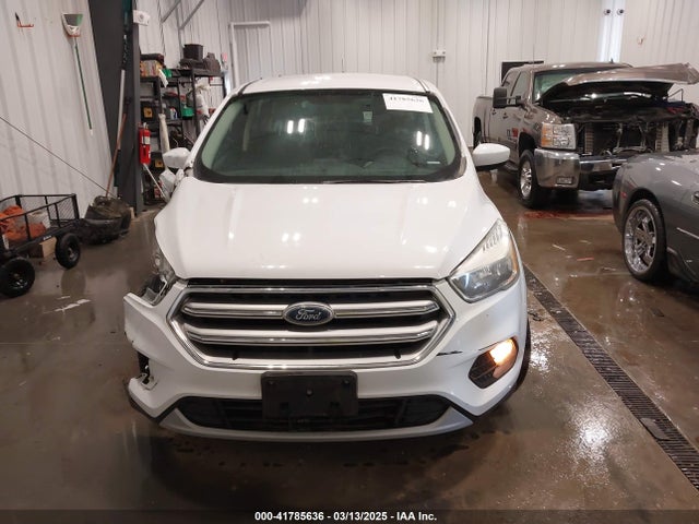1FMCU0GD2HUA41059 Ford ESCAPE SE