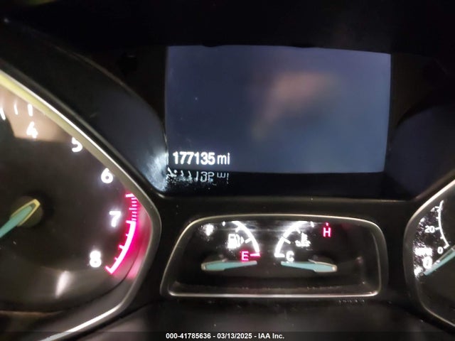 1FMCU0GD2HUA41059 Ford ESCAPE SE