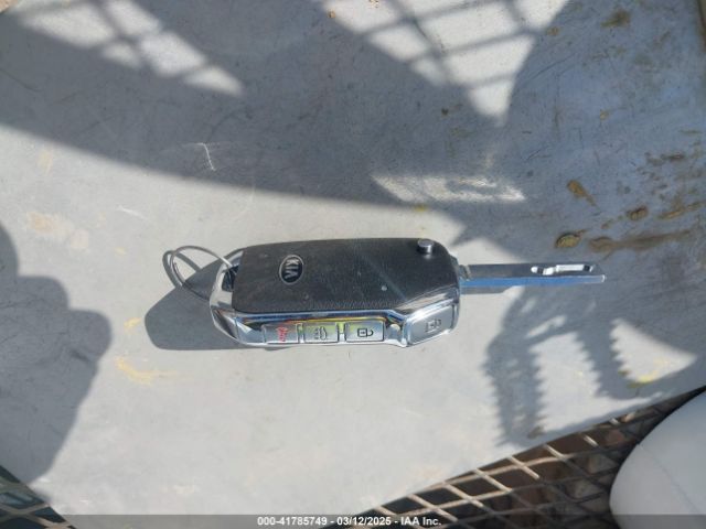 3KPF24AD7LE160160 KIA FORTE FE