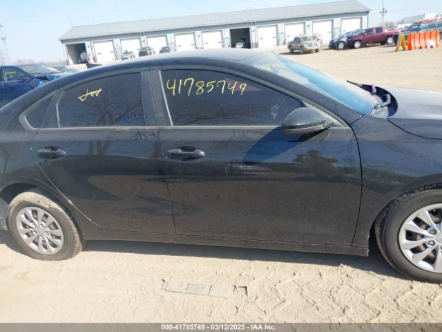 3KPF24AD7LE160160 KIA FORTE FE