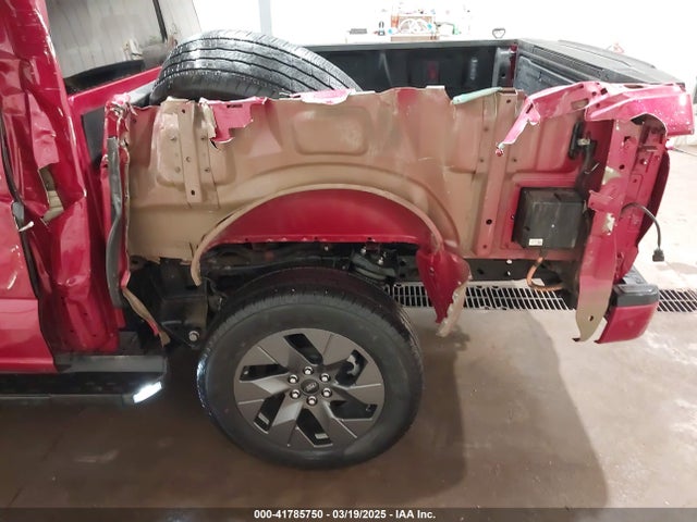 1FT6W1EV2NWG01661 Ford F-150 Lightning Lariat