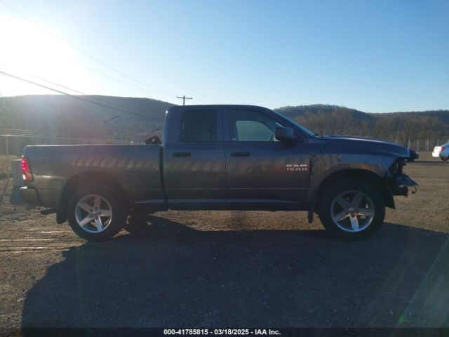 1C6RR7FG3JS129258 RAM 1500 Express  4x4 6'4 Box