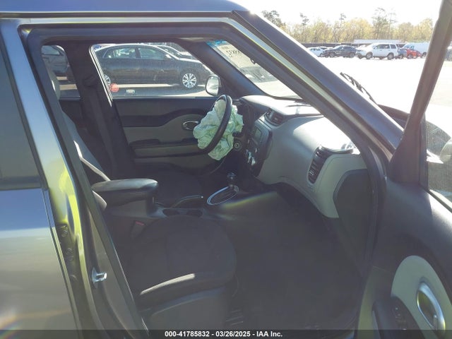 KNDJN2A29G7326303 KIA Soul