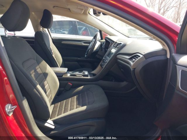 3FA6P0HD0LR129556 Ford FUSION SE